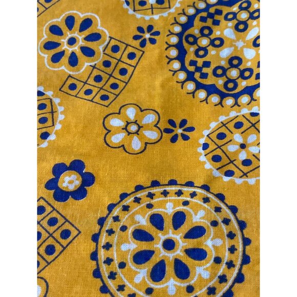 VTG Fabric Bandana Print Style Orange BrownQuilting Sewing Cloth Arts Crafts Rem - Picture 6 of 11